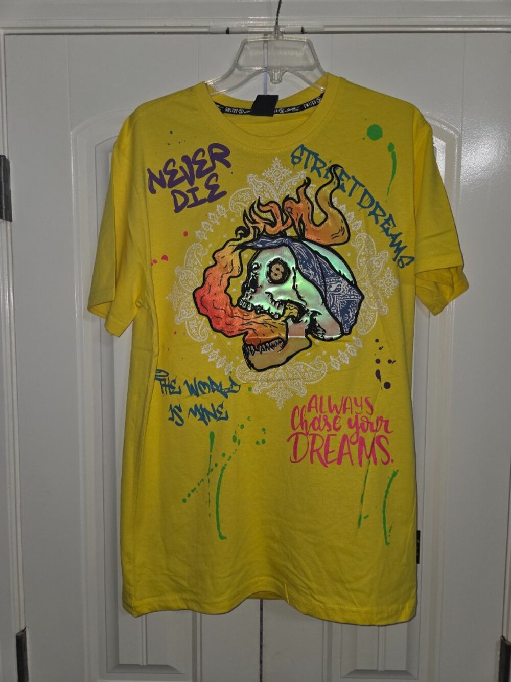 Switch Remarkable Never Die Skull Tee L NWT